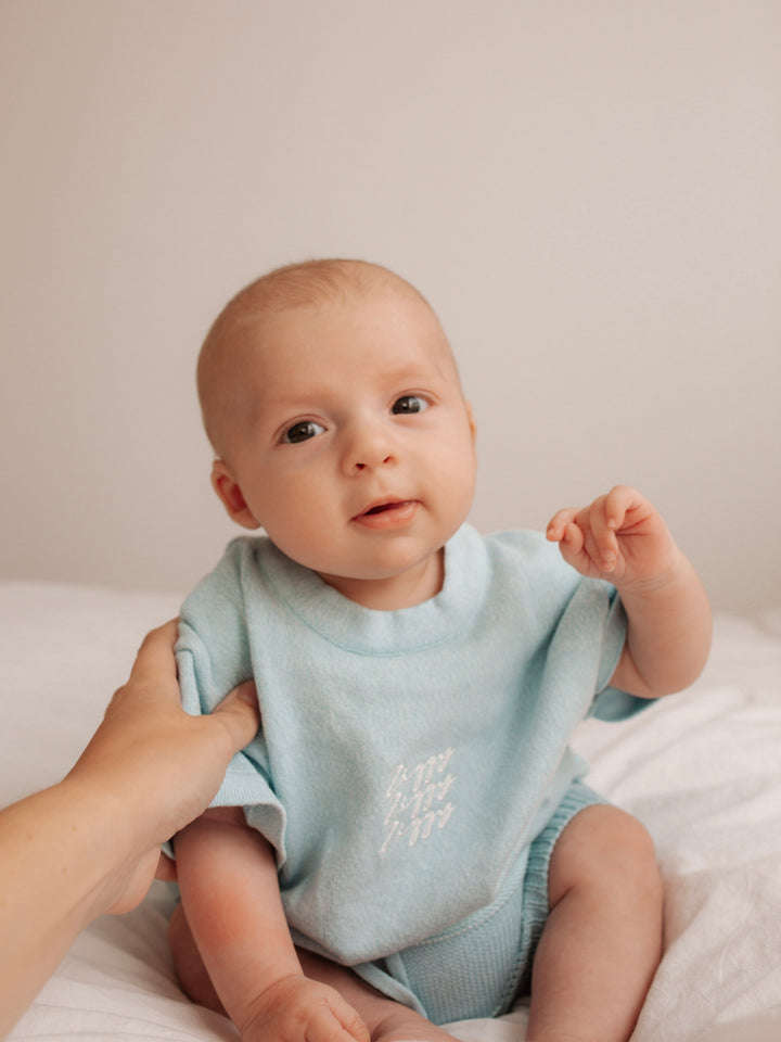 SIGNATURE TEE | ECHO