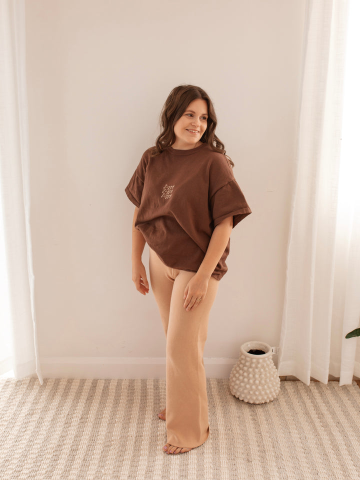 SIGNATURE TEE | CHOCOLATE (WOMEN'S)