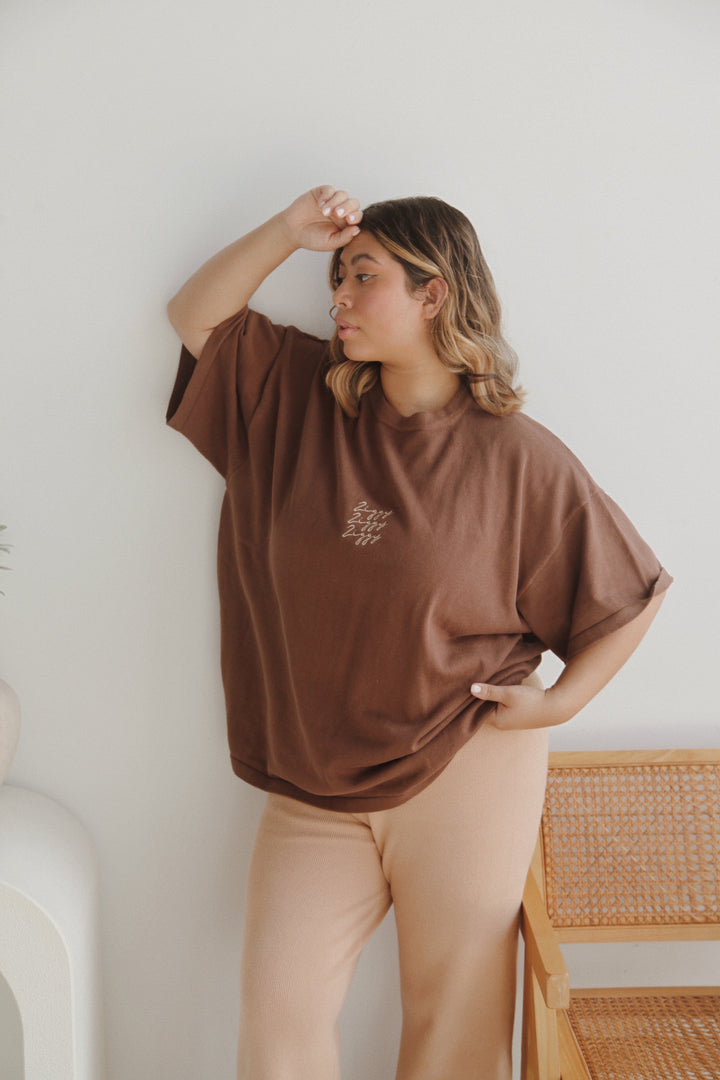 SIGNATURE TEE | CHOCOLATE (WOMEN'S)