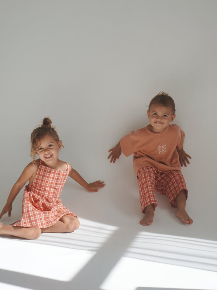 SIGNATURE TEE | CLAY (KIDS)