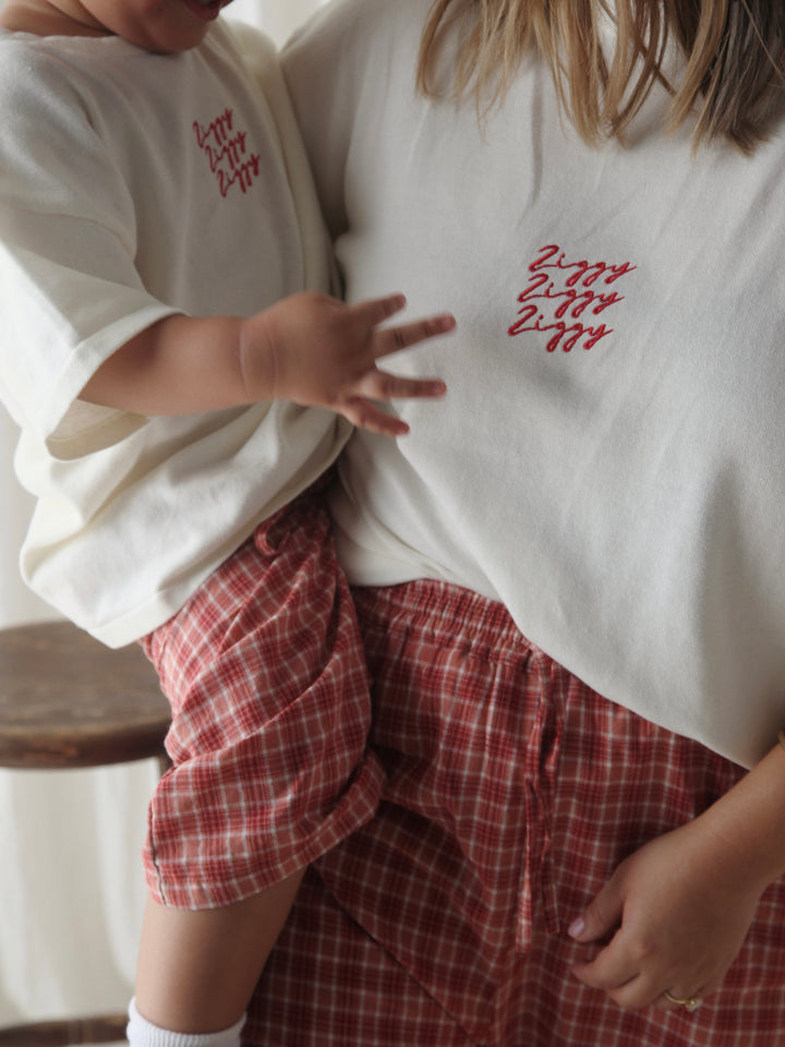 SIGNATURE TEE | MILK (WOMEN'S)