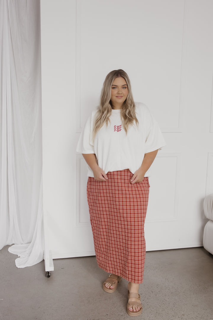 SIGNATURE TEE | MILK (WOMEN'S)