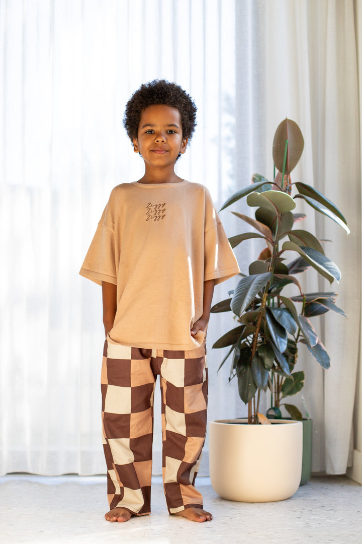 SIGNATURE TEE | PECAN (KIDS)