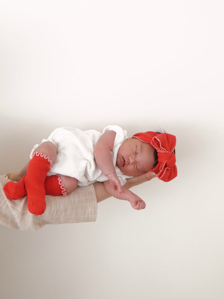 SOCKS | SCARLET