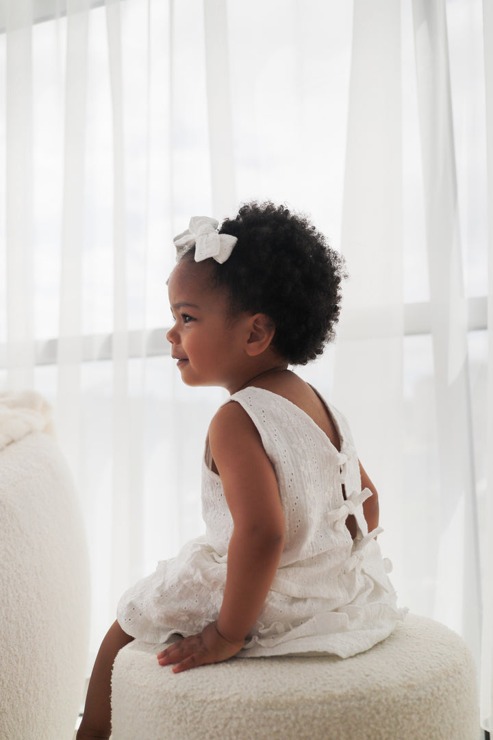 BOWS | LAUREL