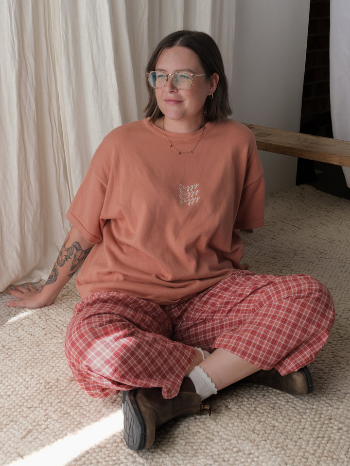 SIGNATURE TEE | CLAY (WOMEN'S)