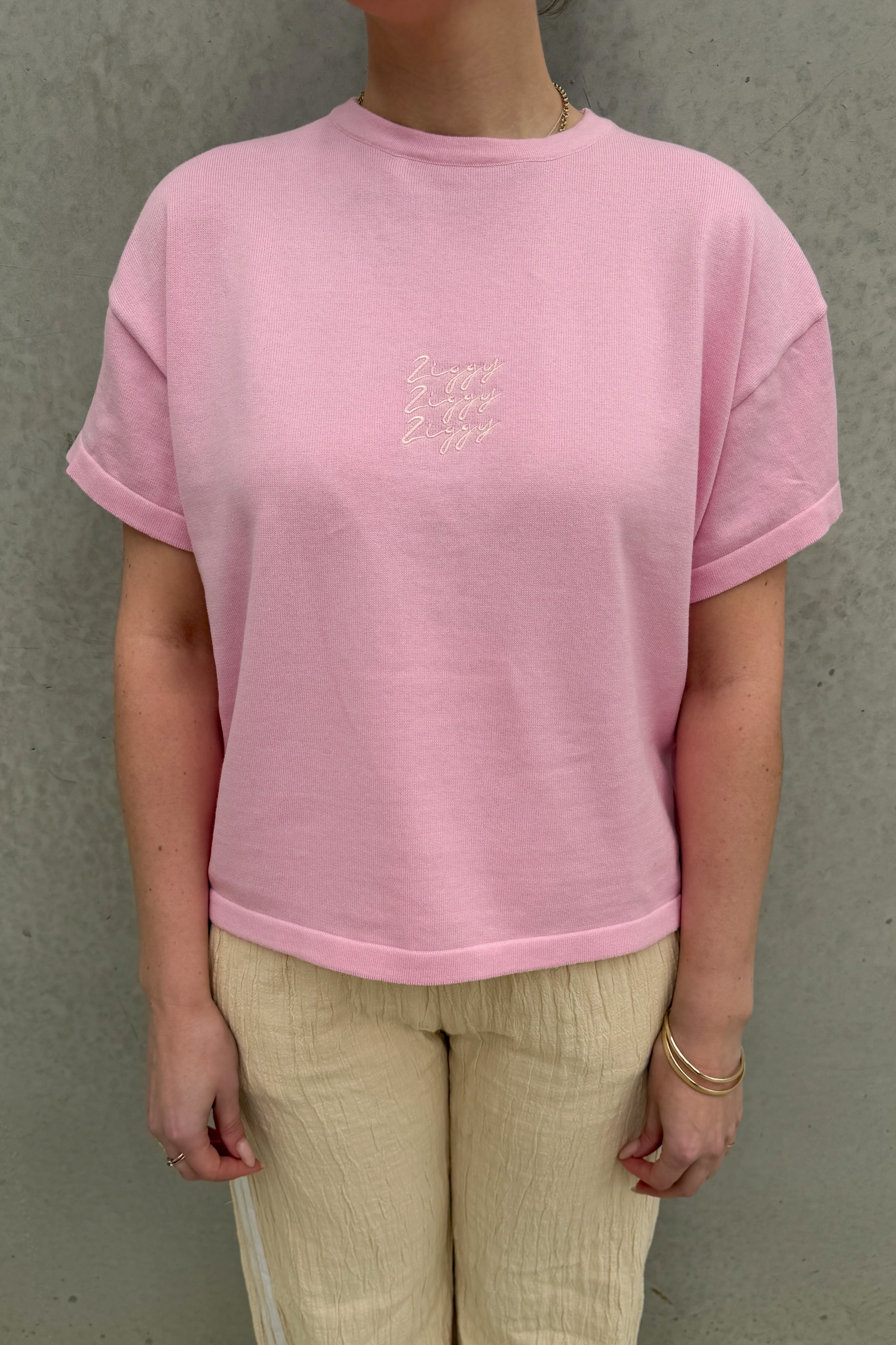 SIGNATURE TEE RUBY (WOMEN'S) - OG FAVES