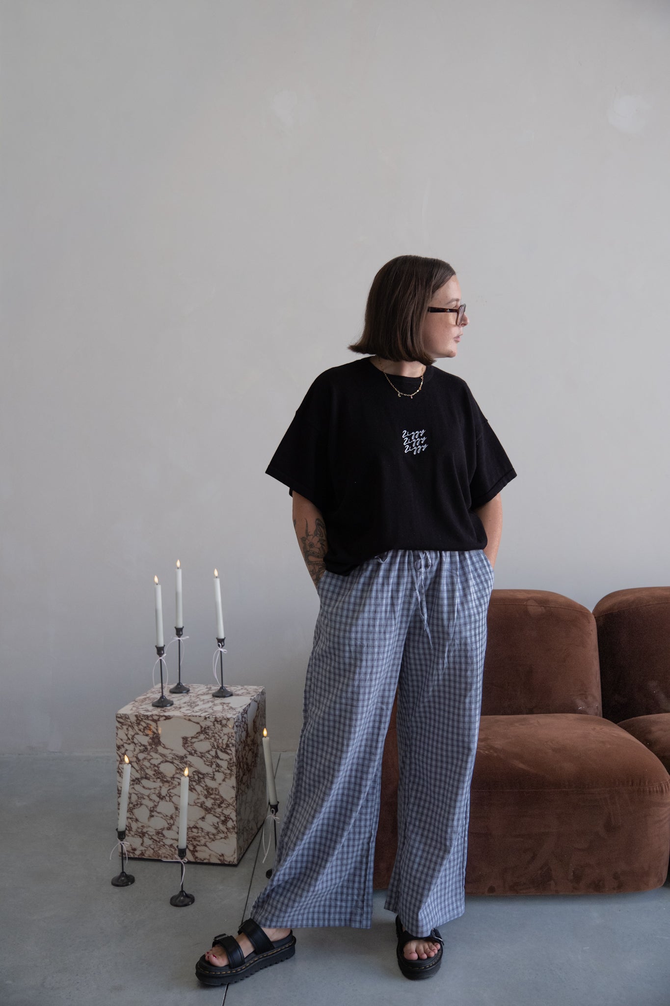 SIGNATURE TEE ONYX (WOMEN'S)