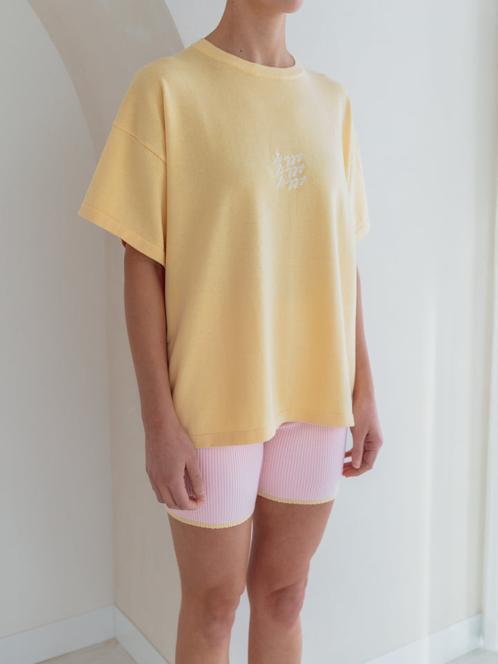 SIGNATURE TEE | BUTTER (WOMEN'S)