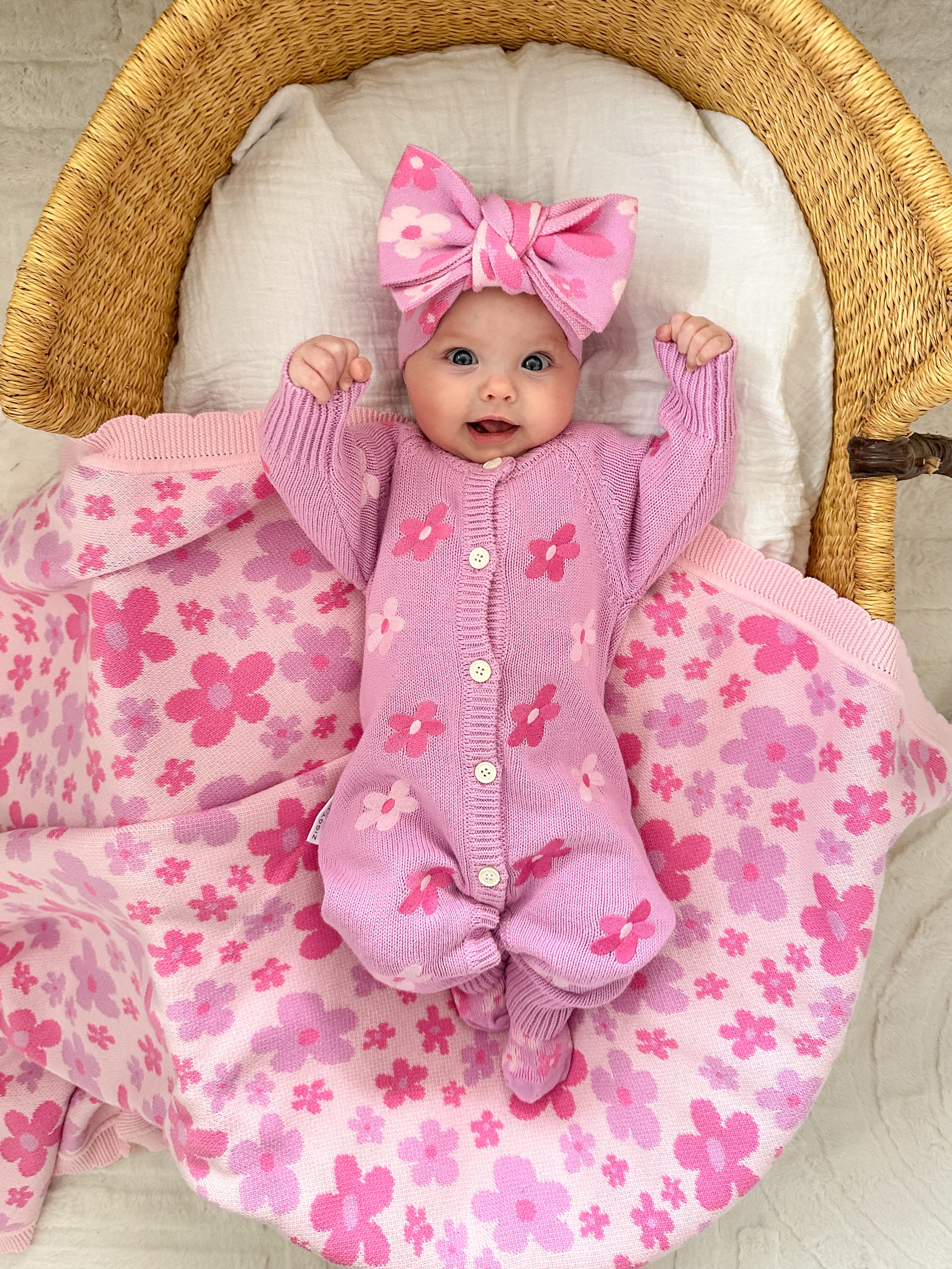 BLANKET CORA