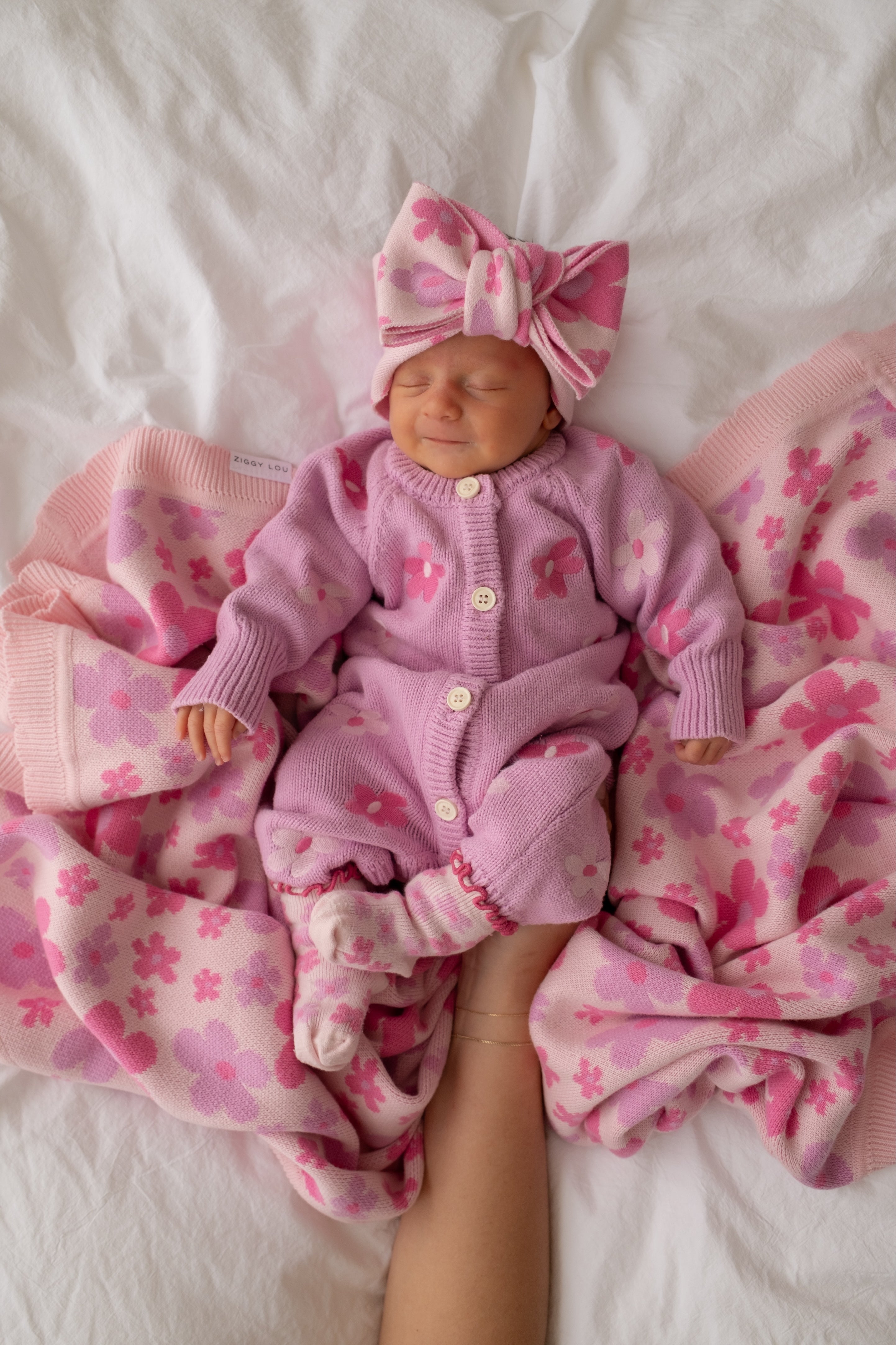 BLANKET CORA