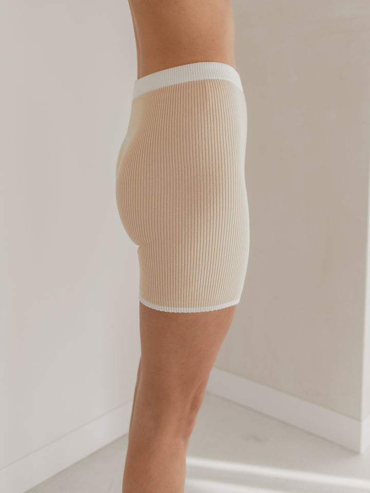 BIKE SHORTS | LATTE (WOMEN'S)