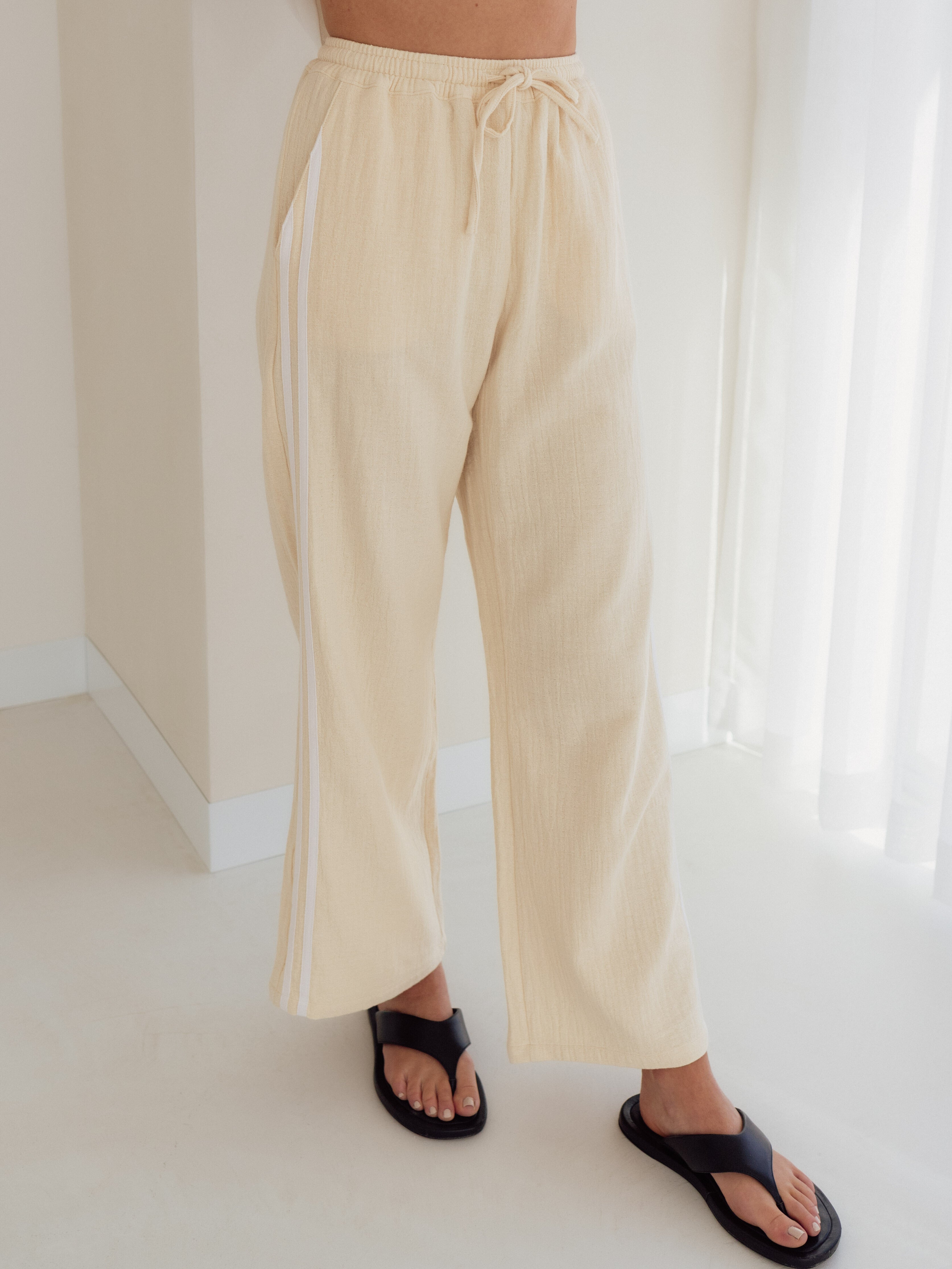 ESSA PANTS EVE