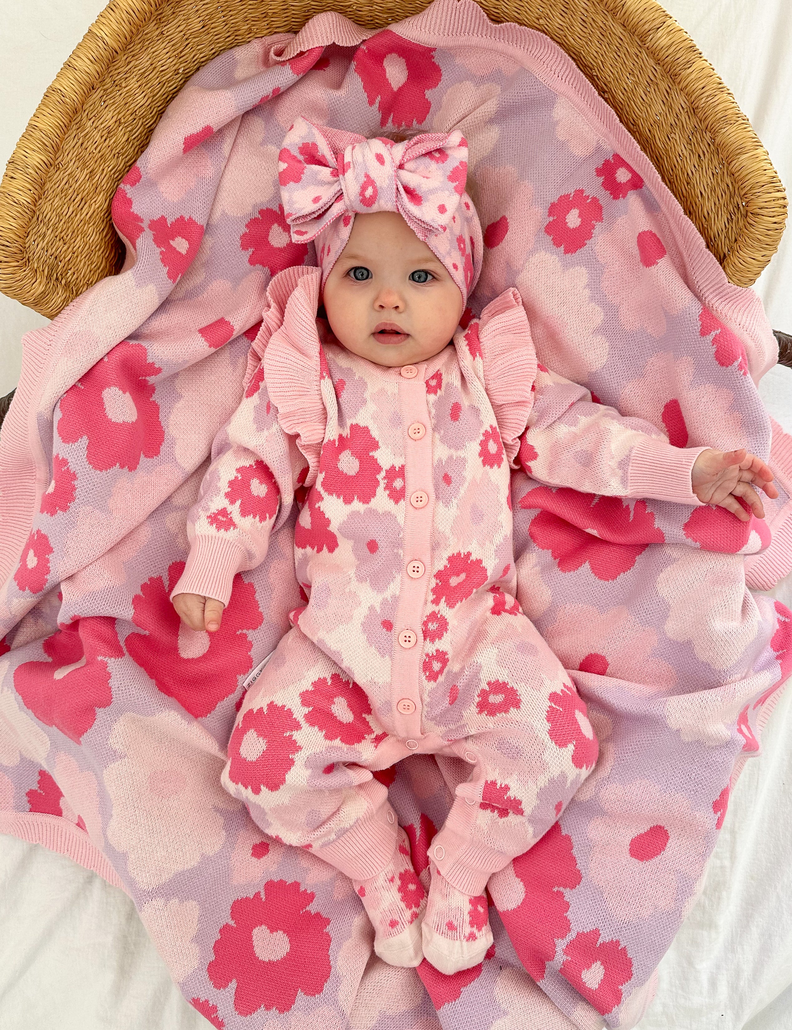 JunoClassicknitromperandJunoblanket-25.jpg