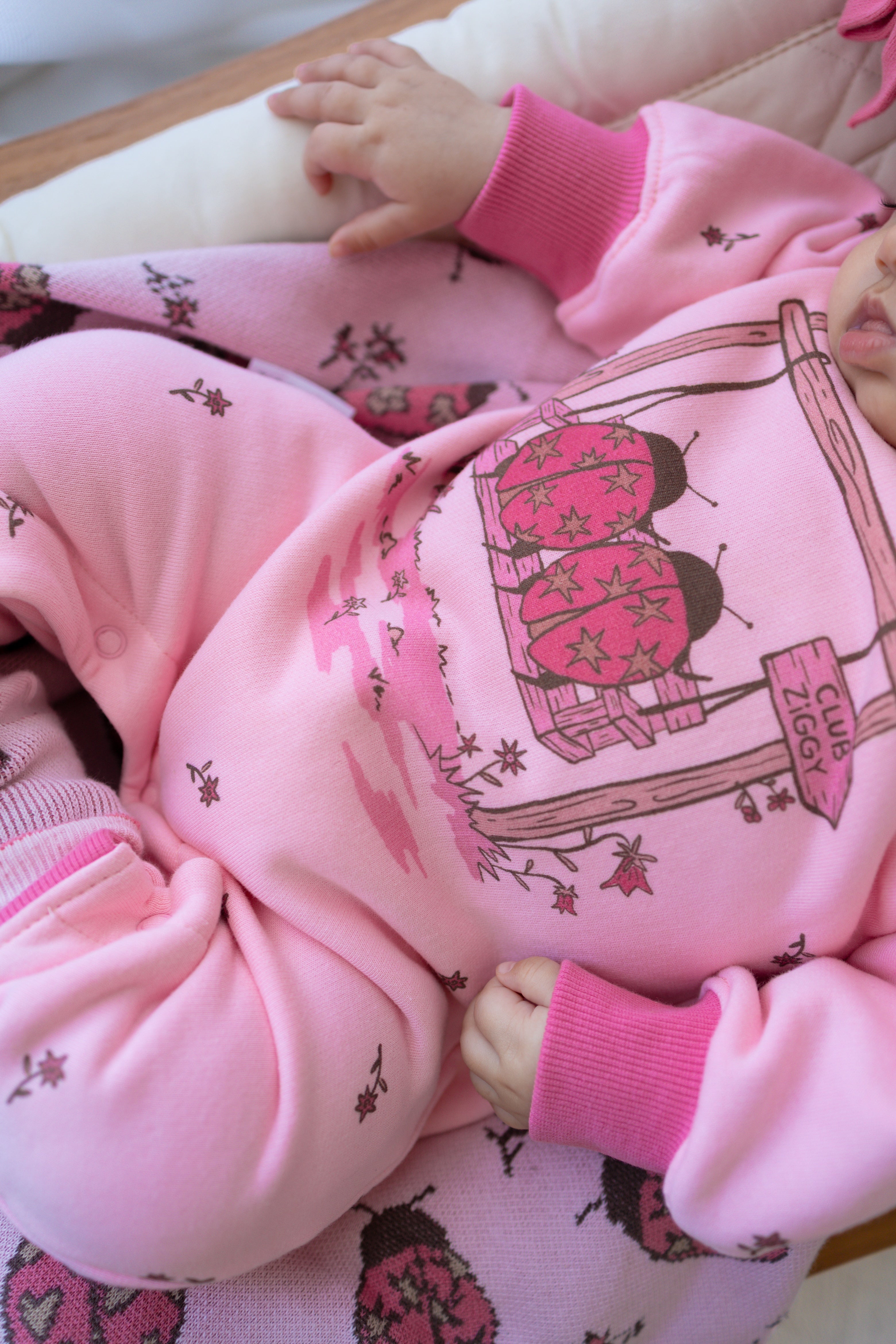 ARLO PLAYSUIT LADYBUG