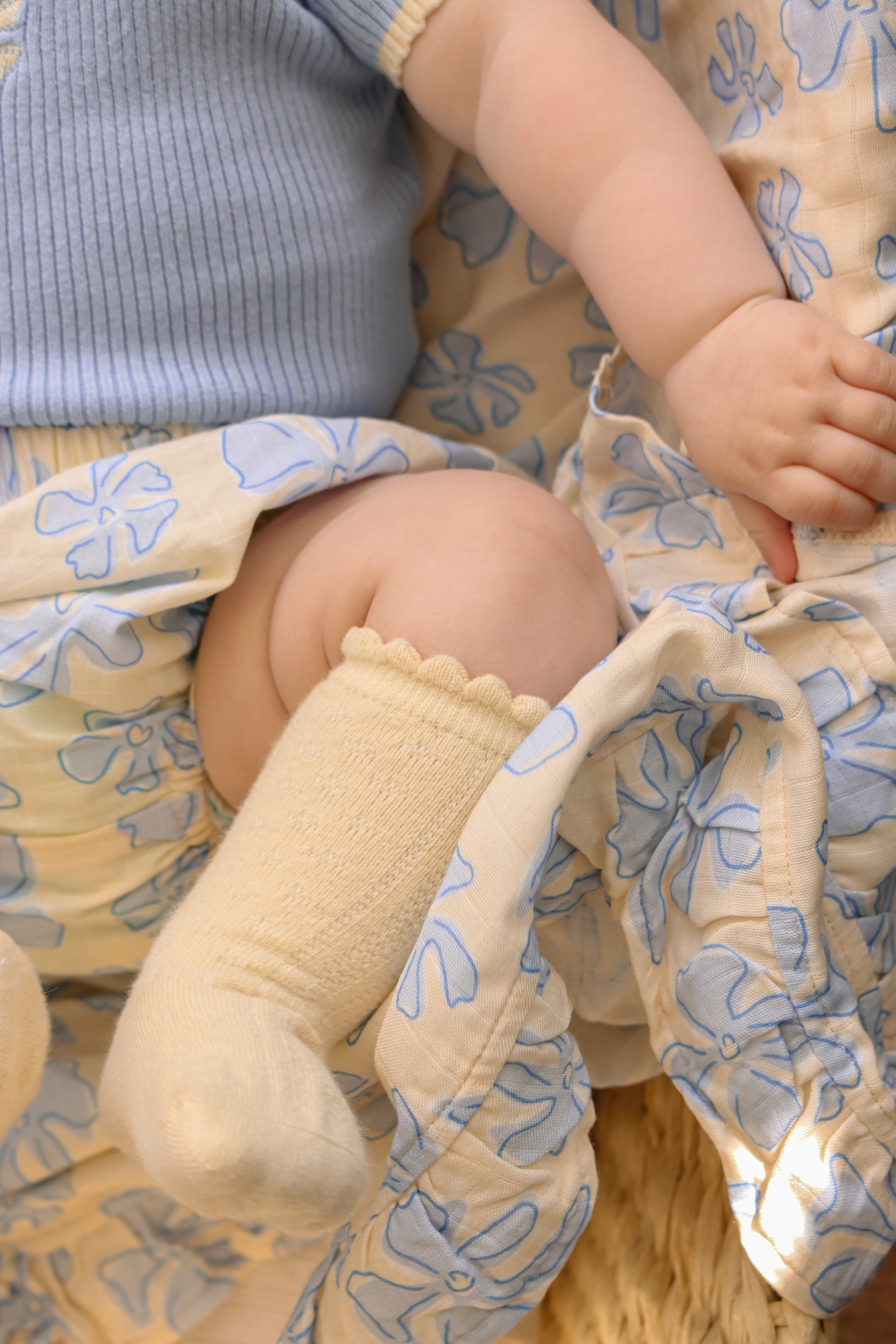 SOCKS LACE BUTTERCUP