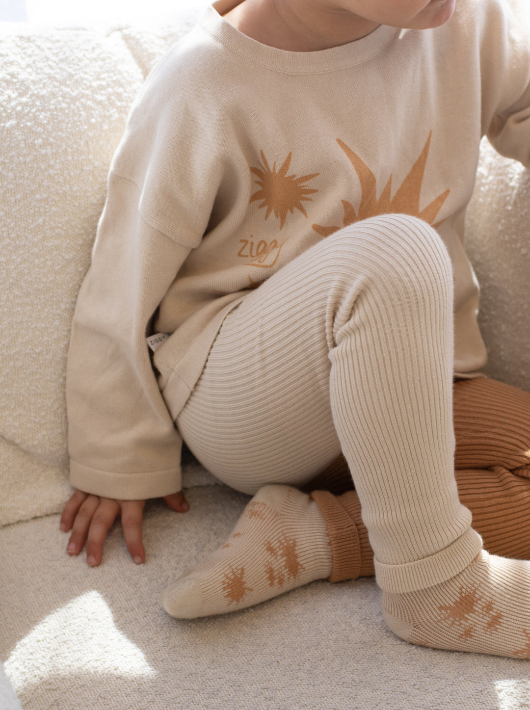 SOCKS | FLARE (LATTE)