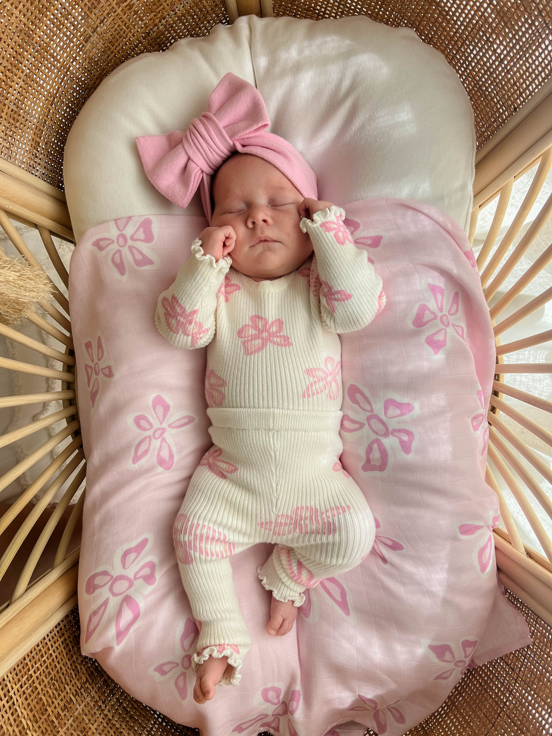 SWADDLE | BELLE