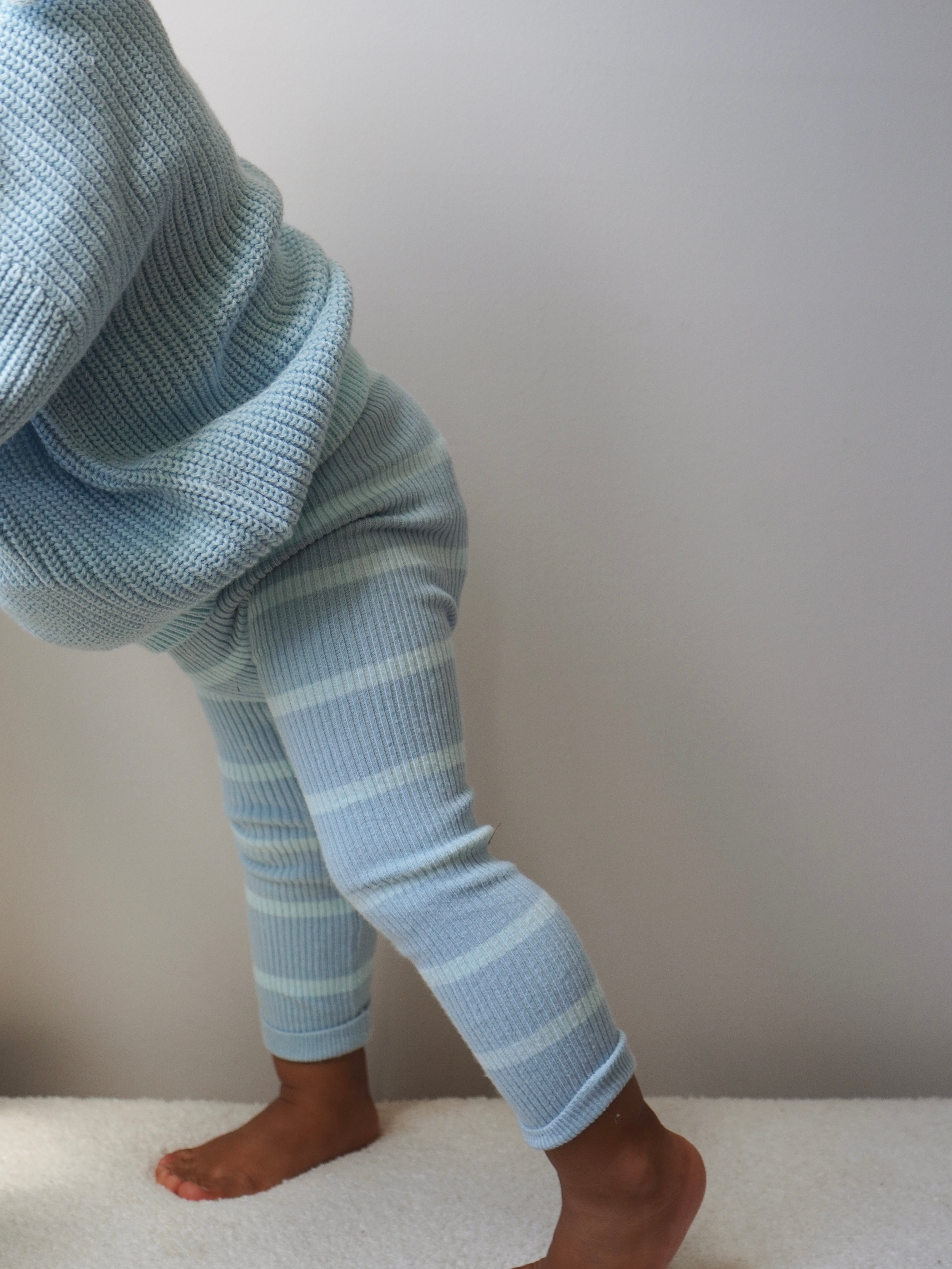 LEGGINGS | BLU - LAST CHANCE