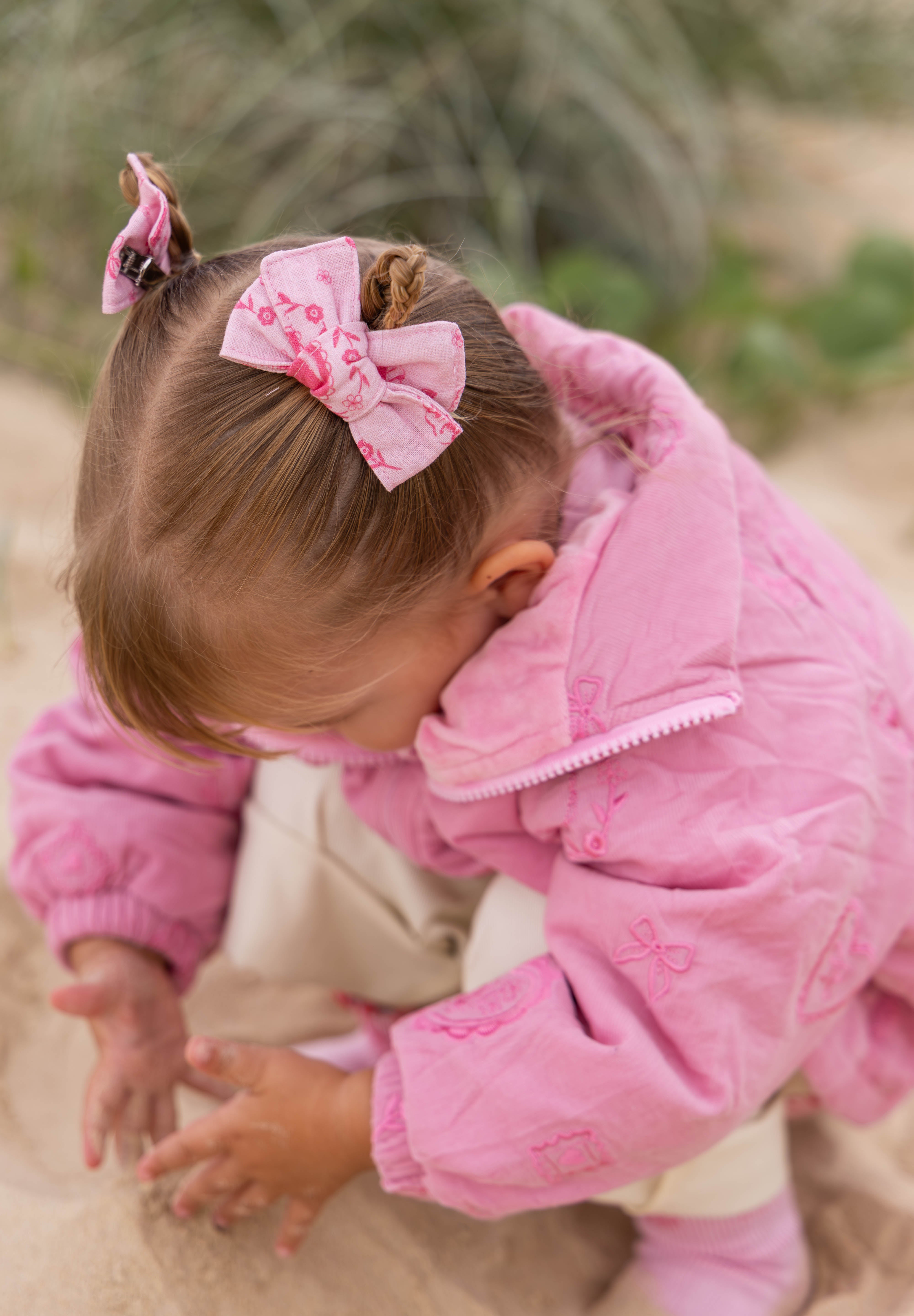 BOWS LOCKET
