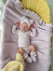 BOOTIES LAVENDER FLECK FRILL