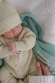TEA TREE BUNDLE (BEANIE + BLANKET)