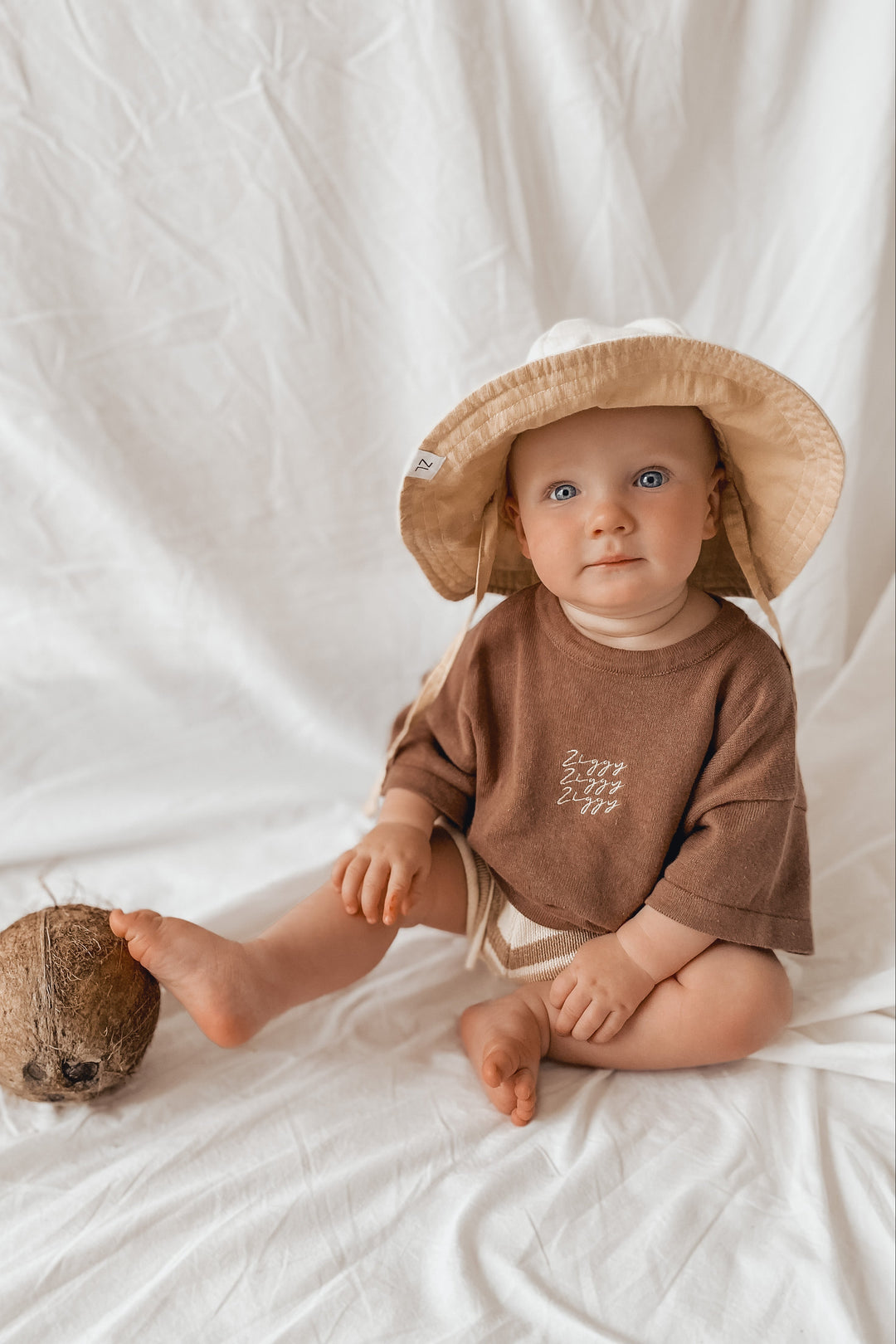 SIGNATURE TEE | CHOCOLATE OG (KIDS)