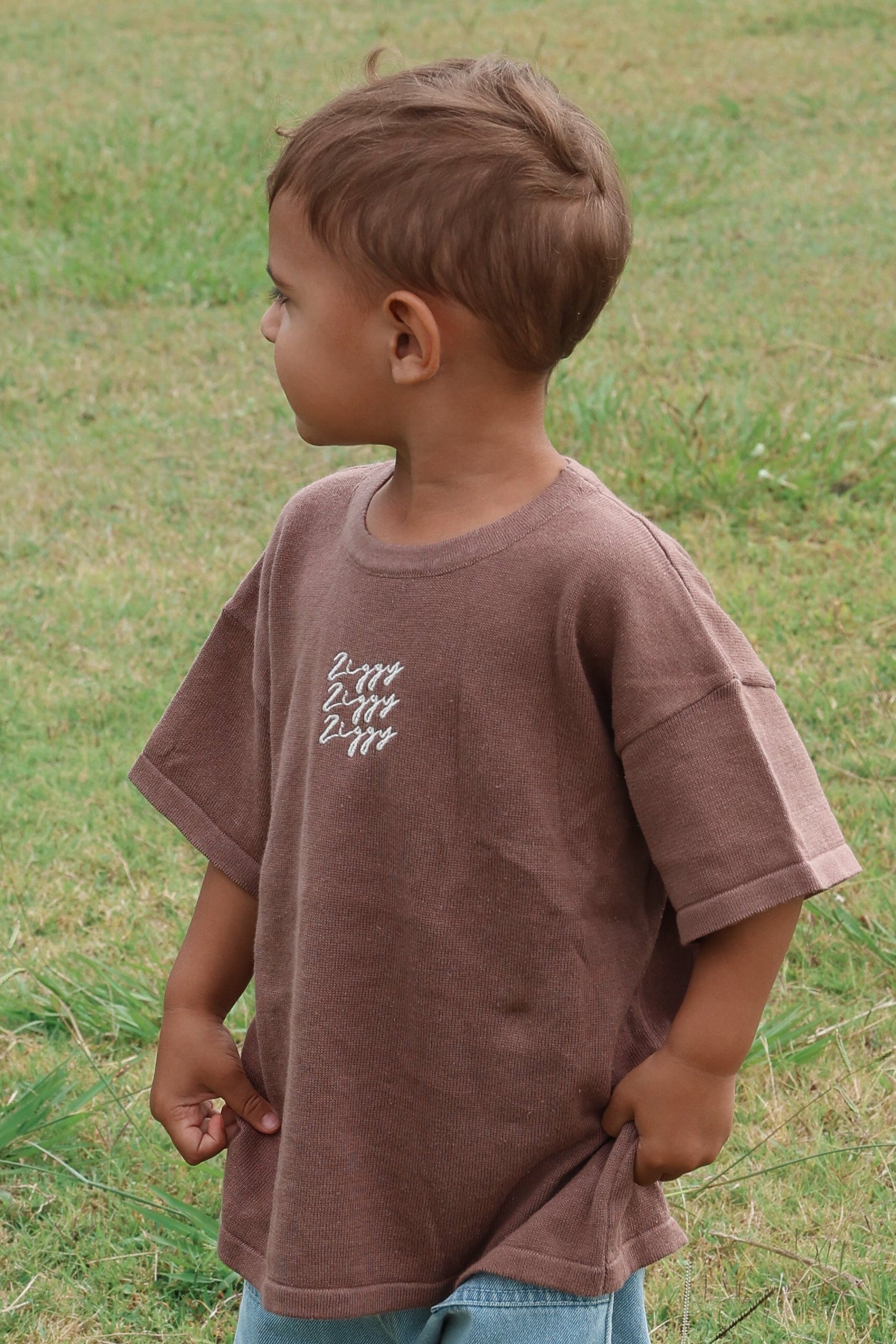 SIGNATURE TEE CHOCOLATE OG