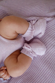 BOOTIES LAVENDER FLECK FRILL