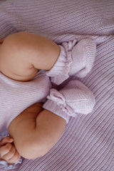 BOOTIES LAVENDER FLECK FRILL