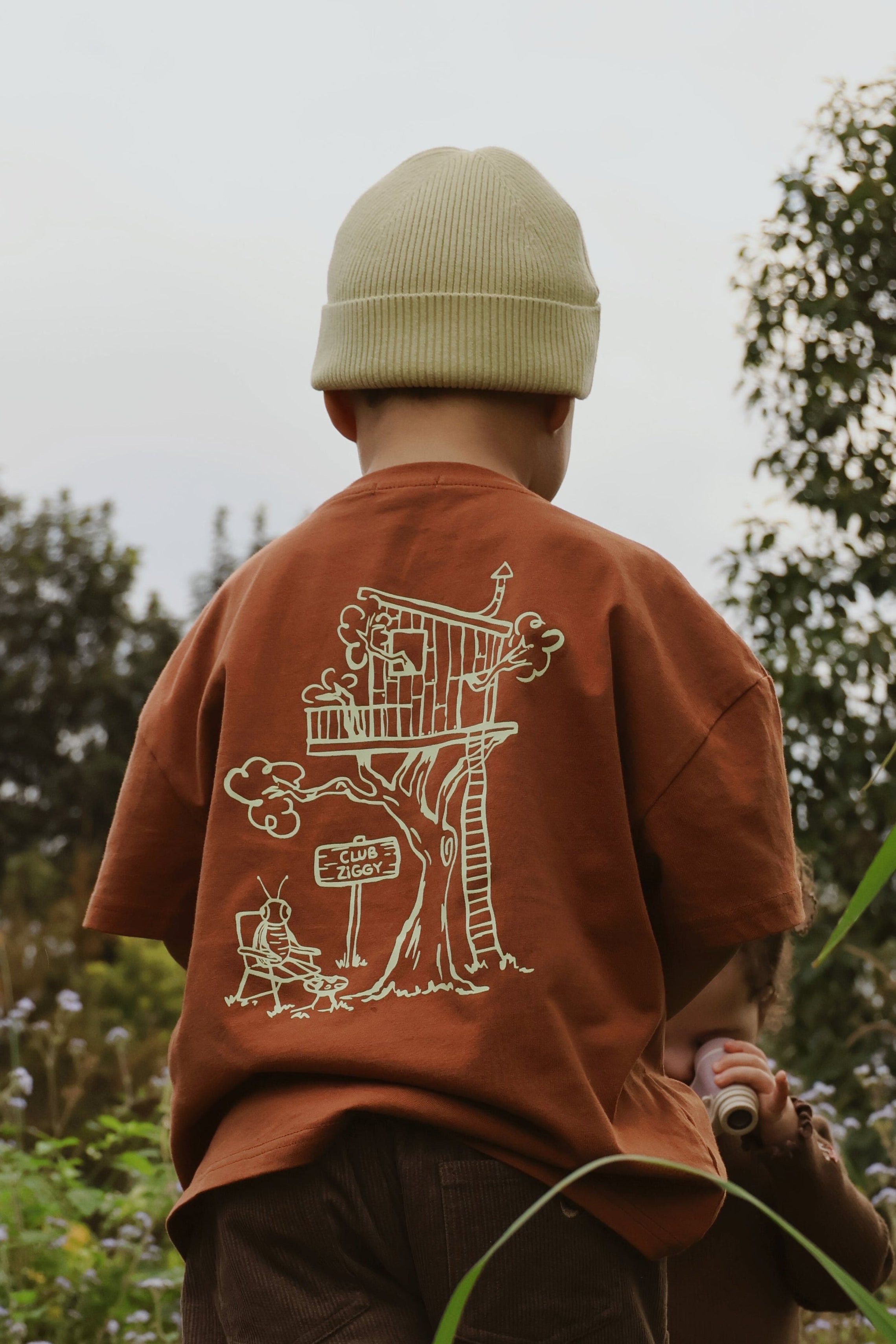 TEE RUSTY