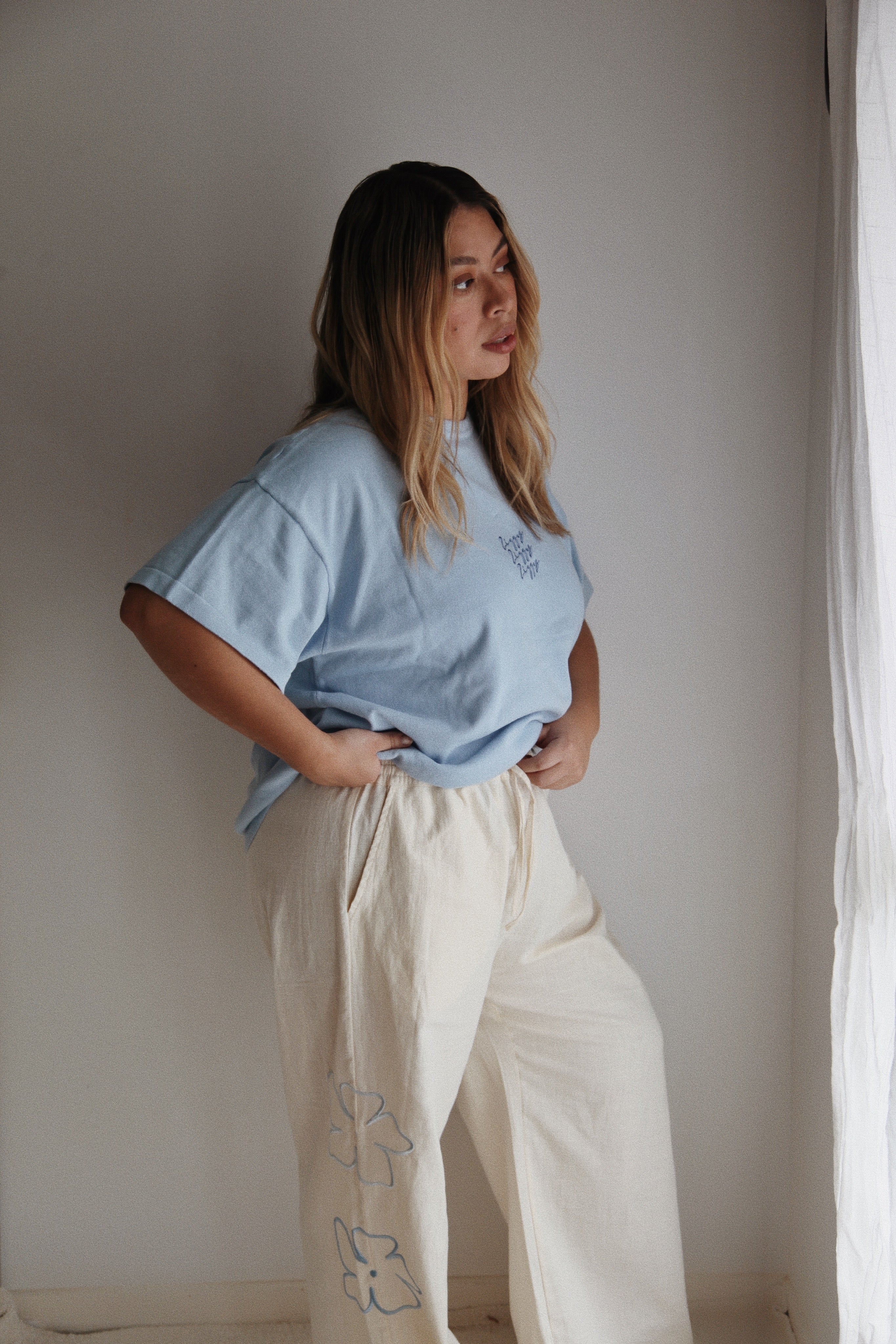 SIGNATURE TEE BREEZE (WOMEN'S)