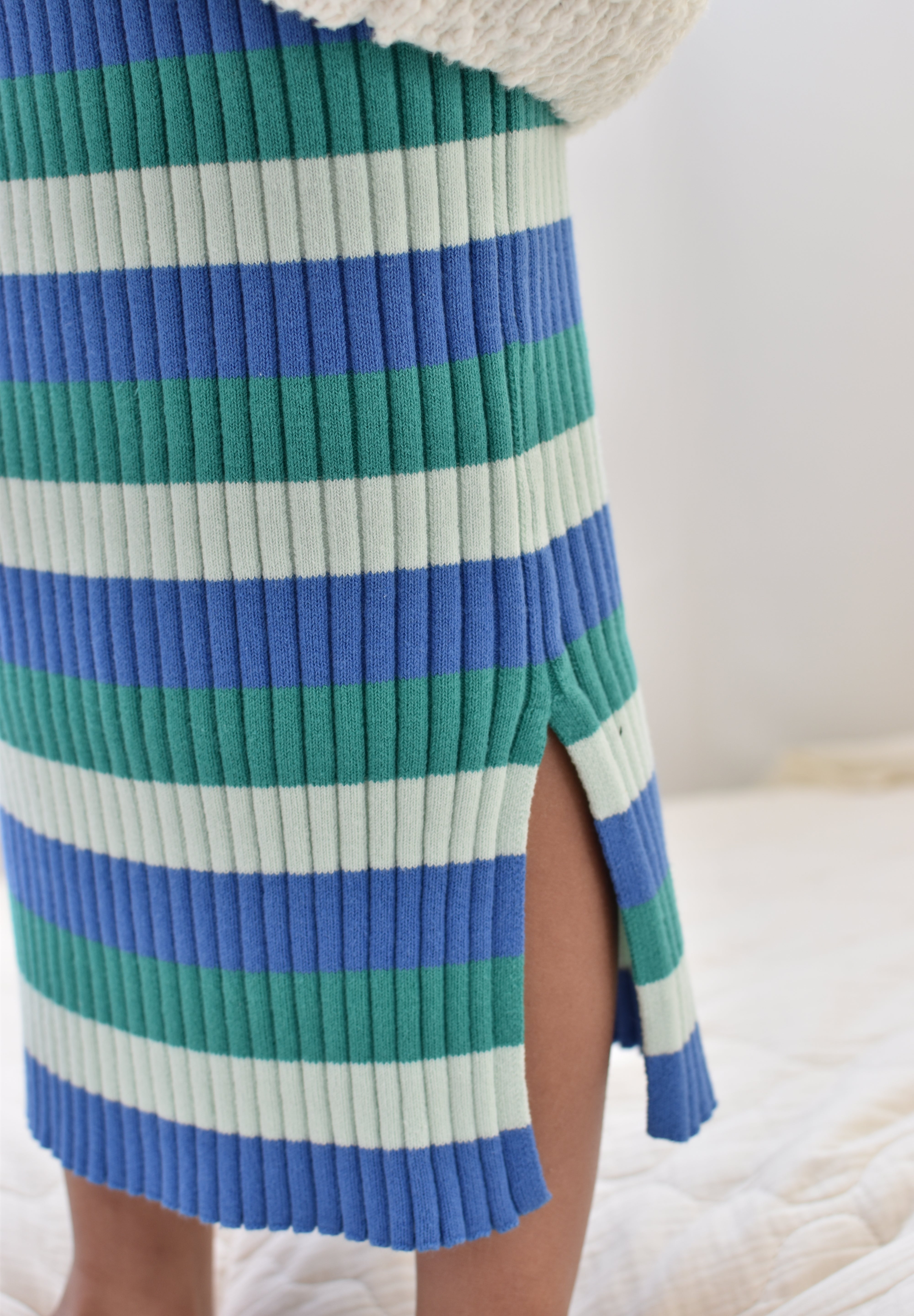 RIBBED DRESS | OLLY