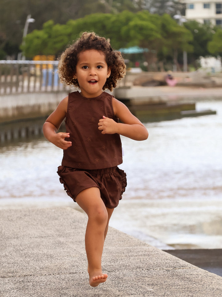 MARNIE SINGLET | WINNIE