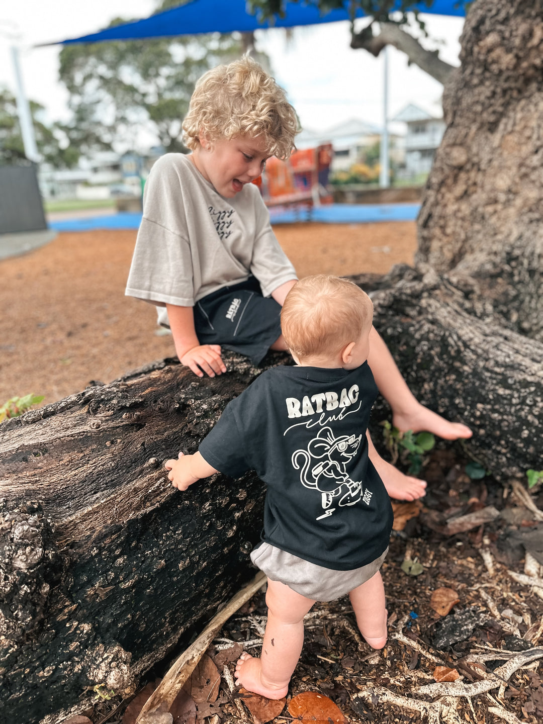 SIGNATURE TEE | DUSTY
