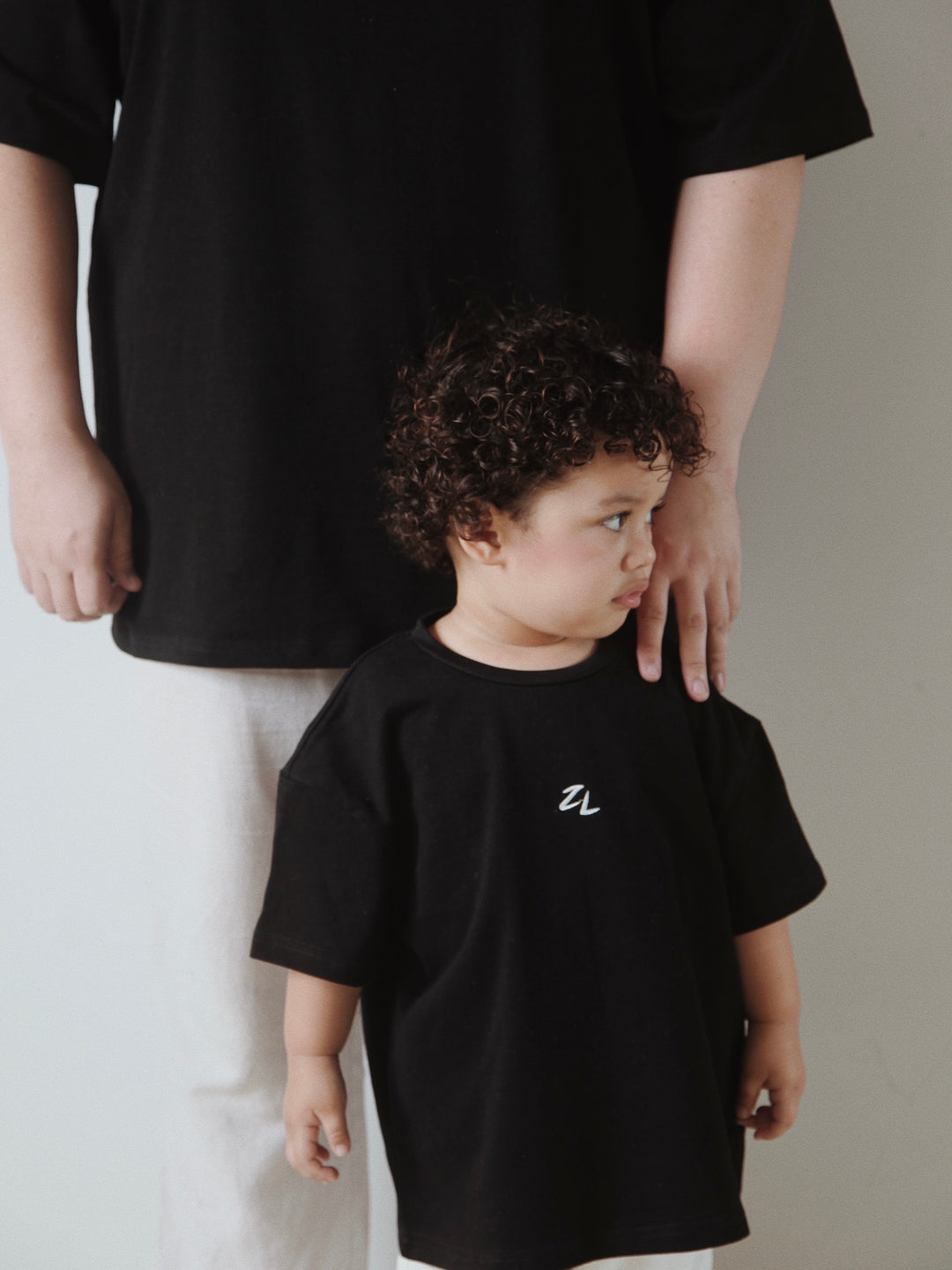 TEE | BLACK (KIDS)