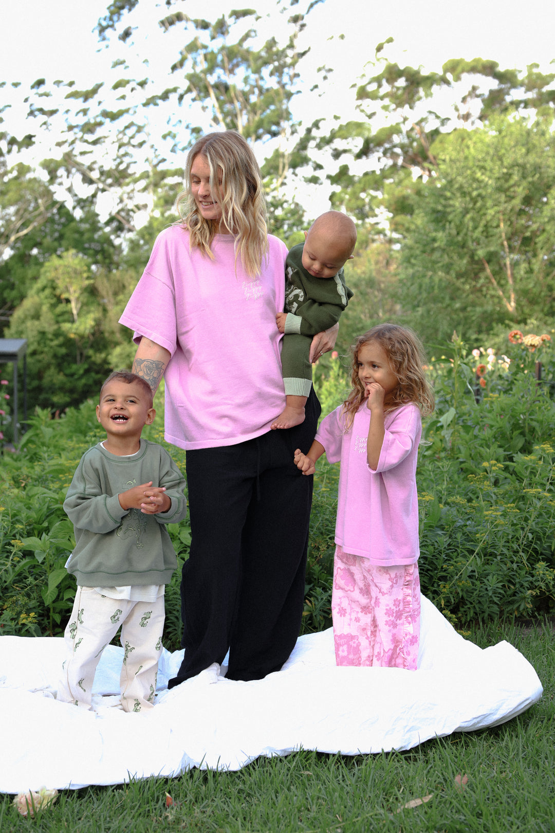 SIGNATURE TEE LILA (WOMEN'S)