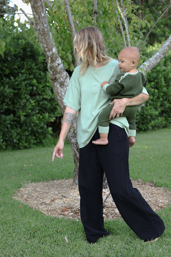 SIGNATURE TEE ALOE (WOMEN'S)