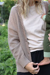 ESSENTIAL TEE TAUPE