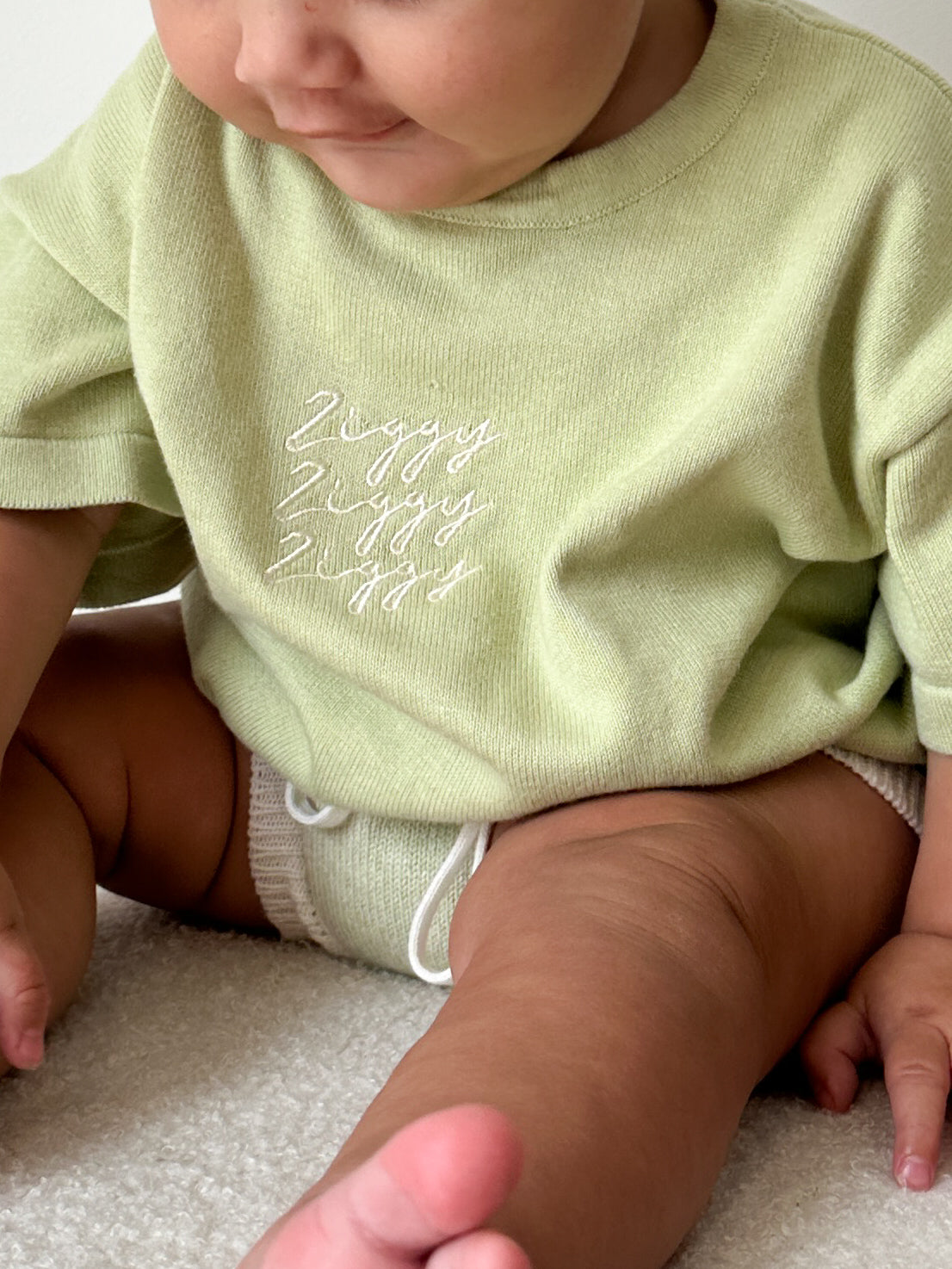 SIGNATURE TEE LIME - OG FAVES