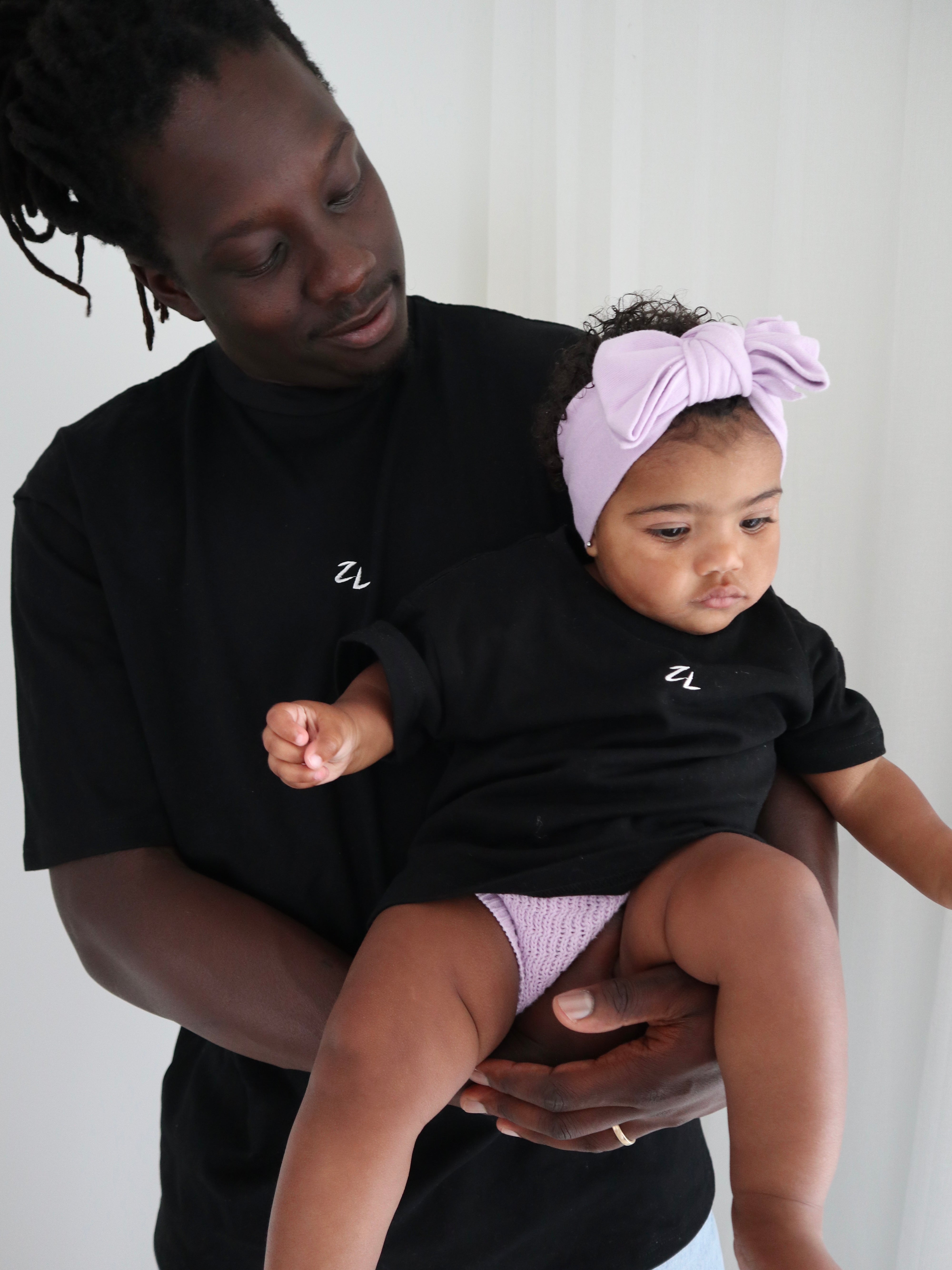 TEE | BLACK (KIDS) – ZIGGY LOU™