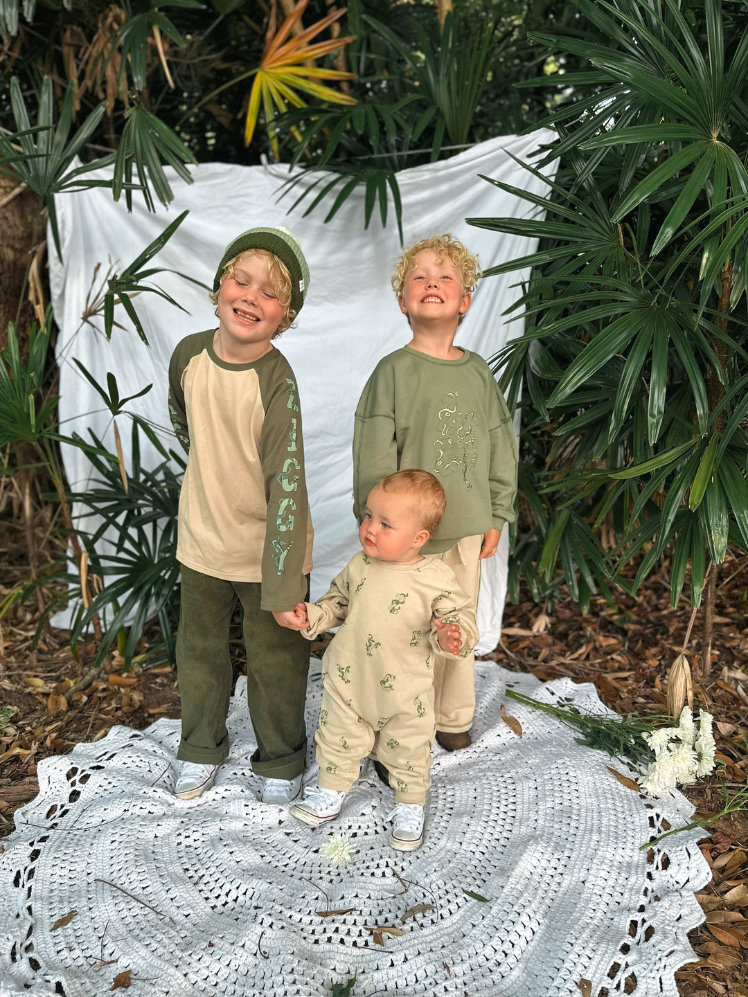 LONG SLEEVE TEE VINES