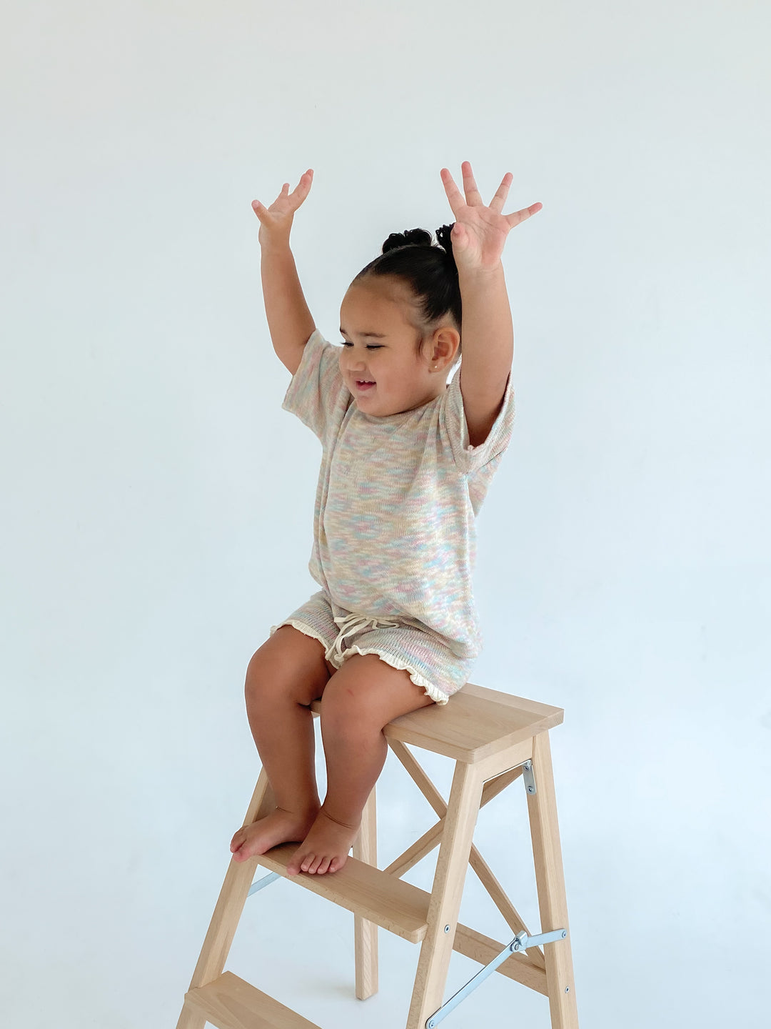 SIGNATURE TEE SPRINKLE - OG FAVES JUNE PRE-ORDER