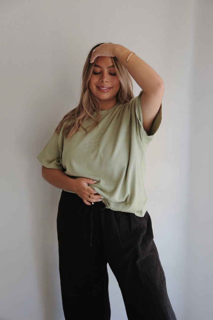 SIGNATURE TEE ALOE (WOMEN'S)