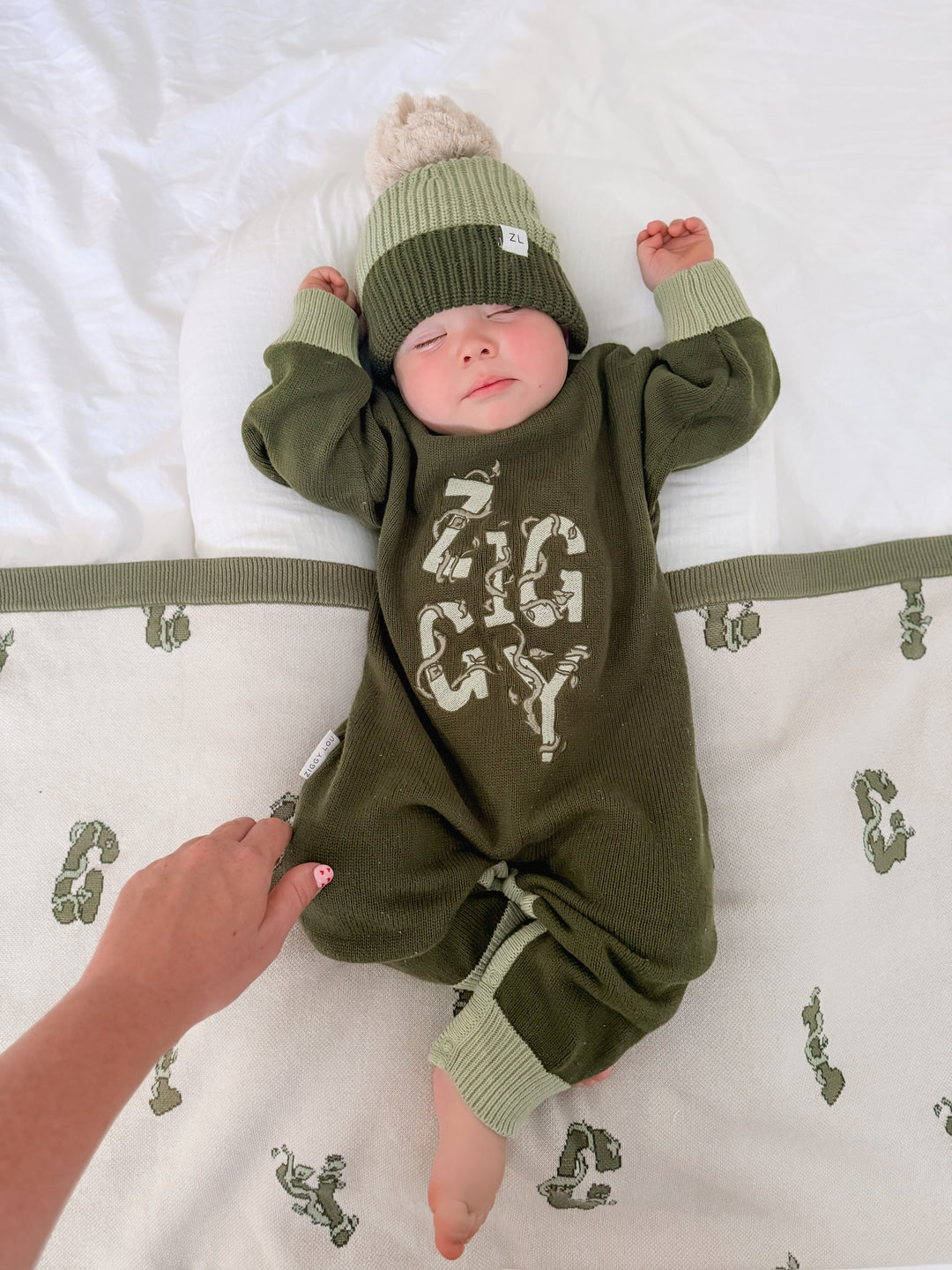 WINTER PLAYSUIT VINES