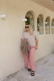 ESSENTIAL TEE TAUPE