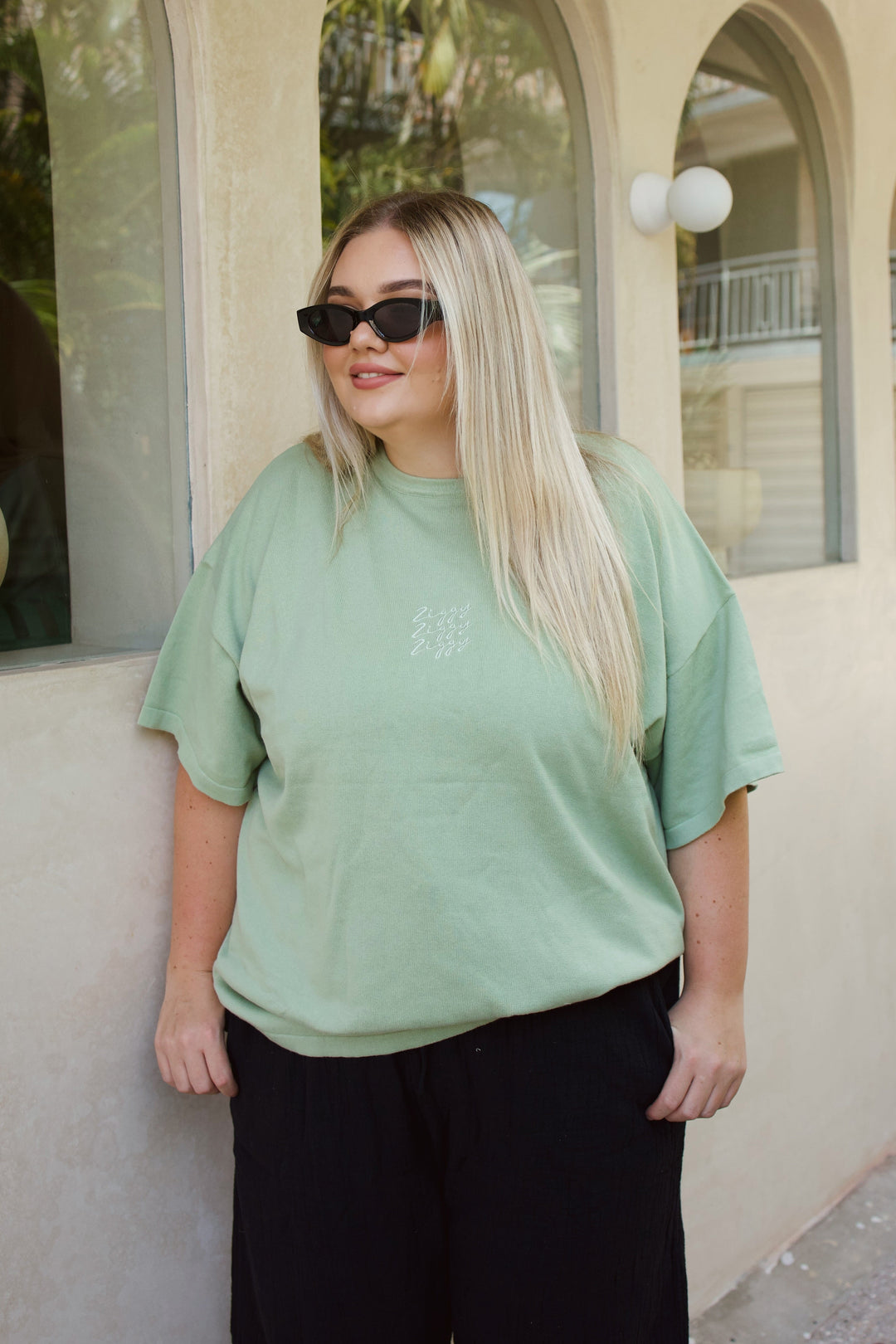 SIGNATURE TEE ALOE (WOMEN'S)