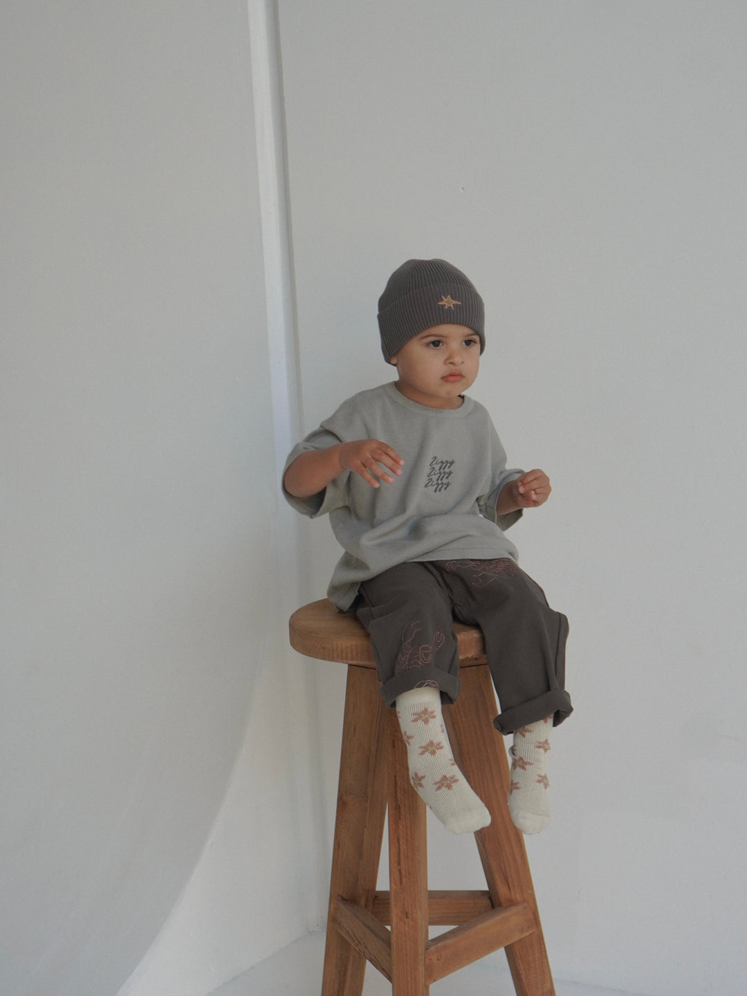 SIGNATURE TEE | GRAY (KIDS)