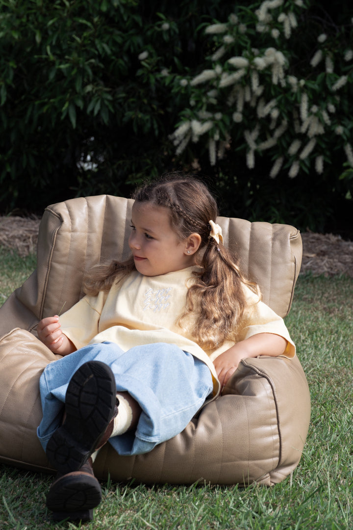 SIGNATURE TEE | BUTTER (KIDS)