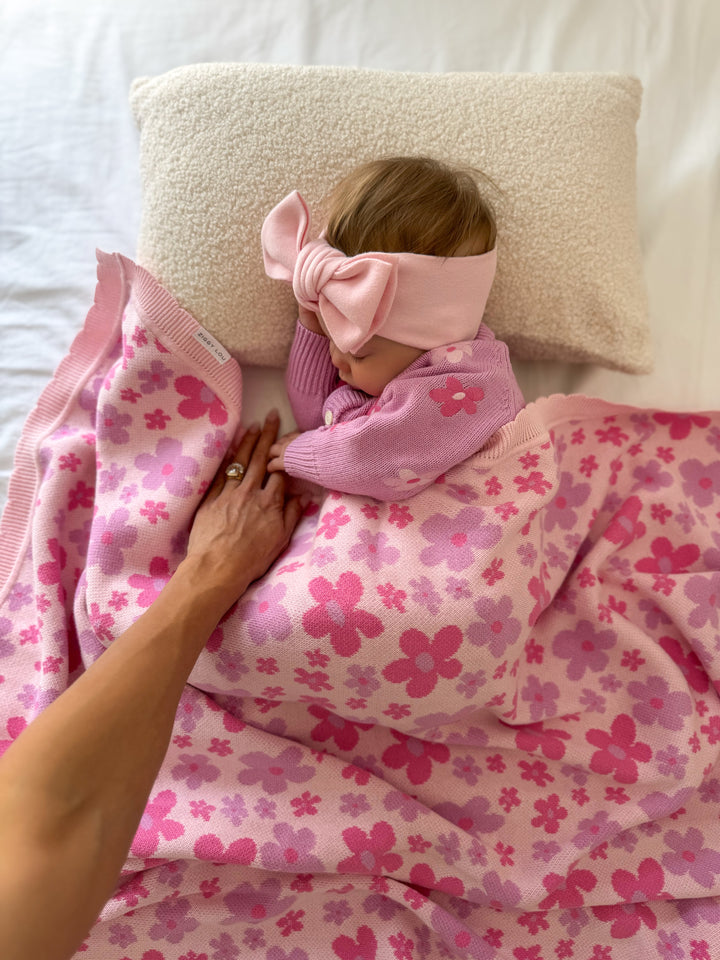 BLANKET CORA